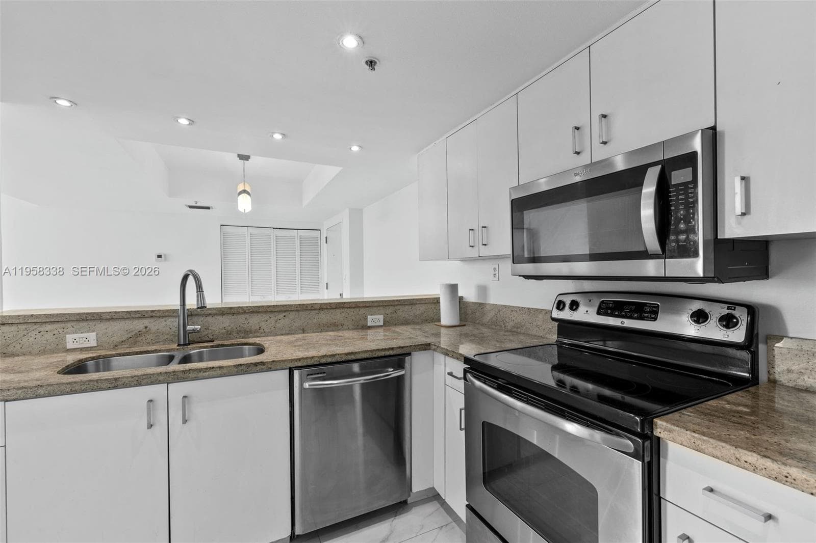 THE FLORIDIAN CONDO · #1204 in Miami Beach - Photo 11