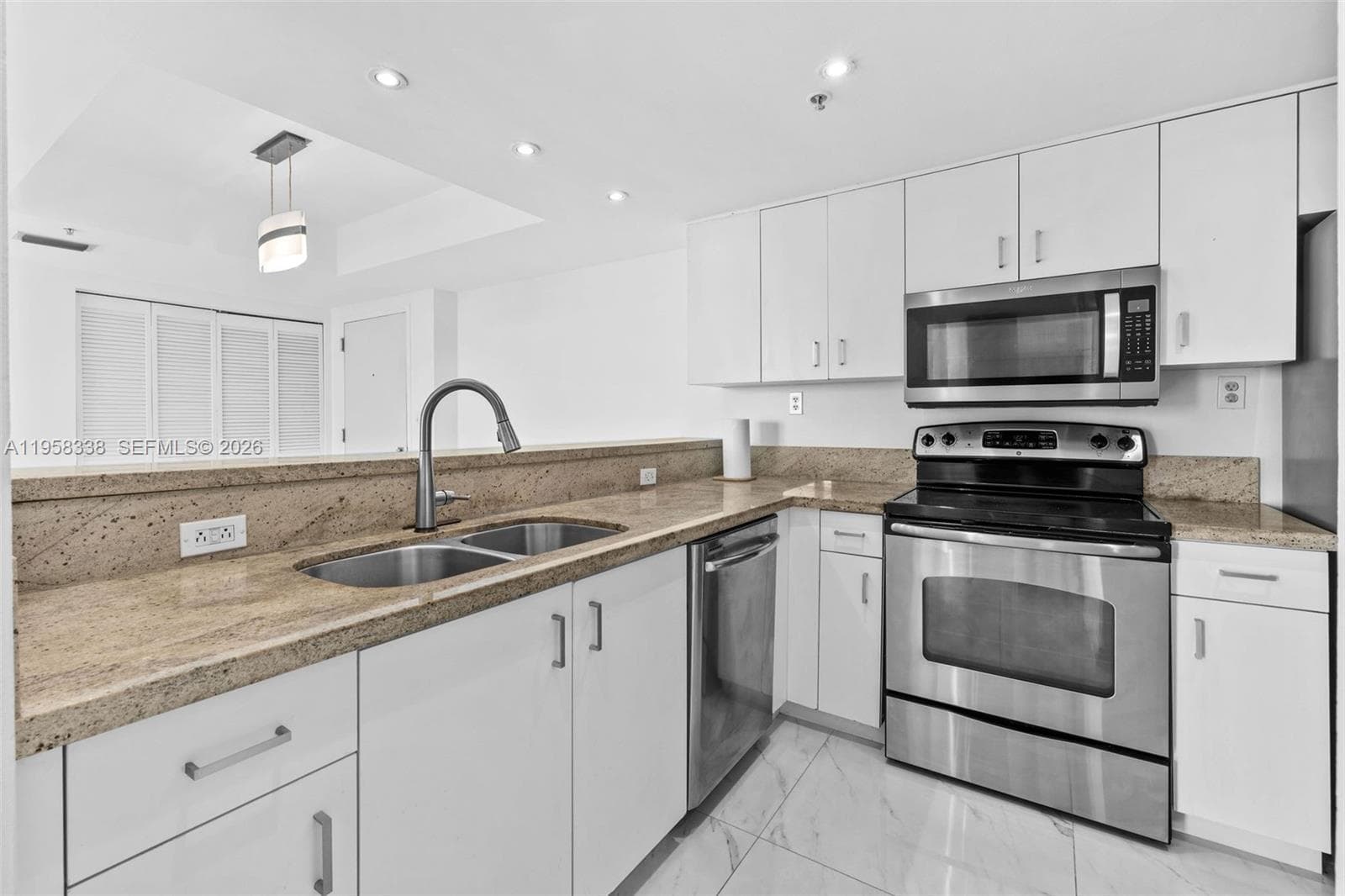 THE FLORIDIAN CONDO · #1204 in Miami Beach - Photo 8