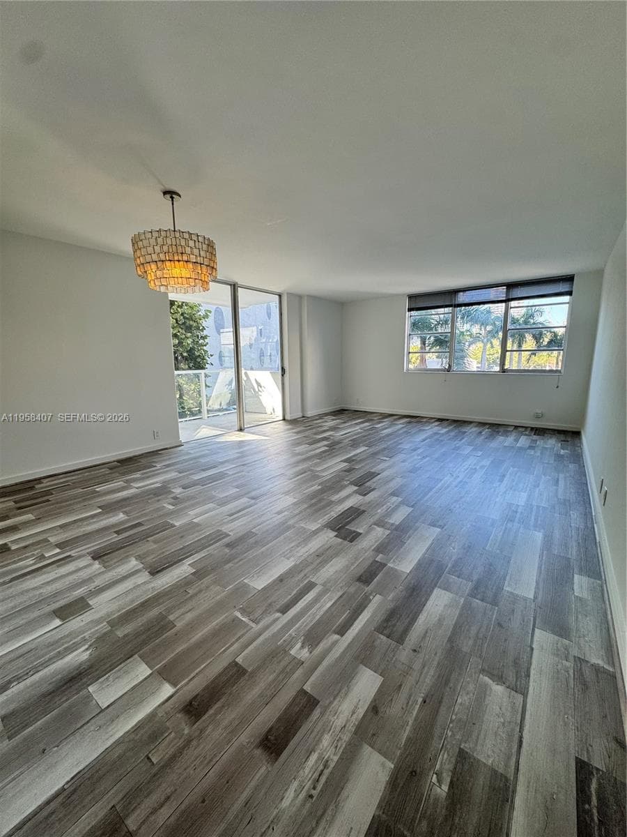 BAY PARK TOWERS CONDO · #303 in Miami - Photo 2