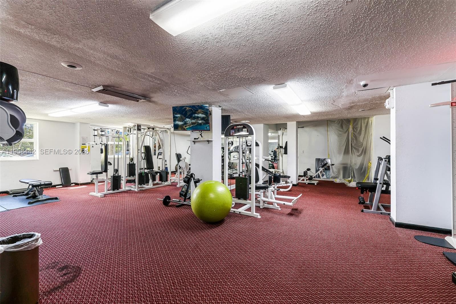 WINSTON TOWER 300 CONDO · #1404 in Sunny Isles Beach - Photo 32