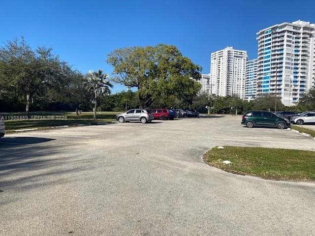 J · #J405 in Aventura - Photo 34