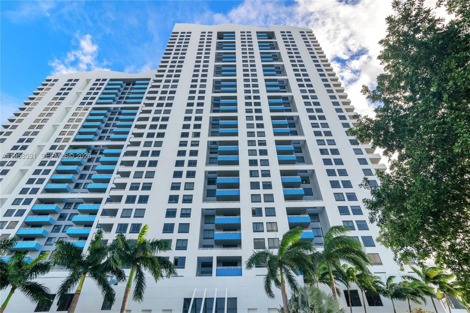 THE WAVERLY AT SOUTH BEAC · #2409 in Miami Beach - Photo 17