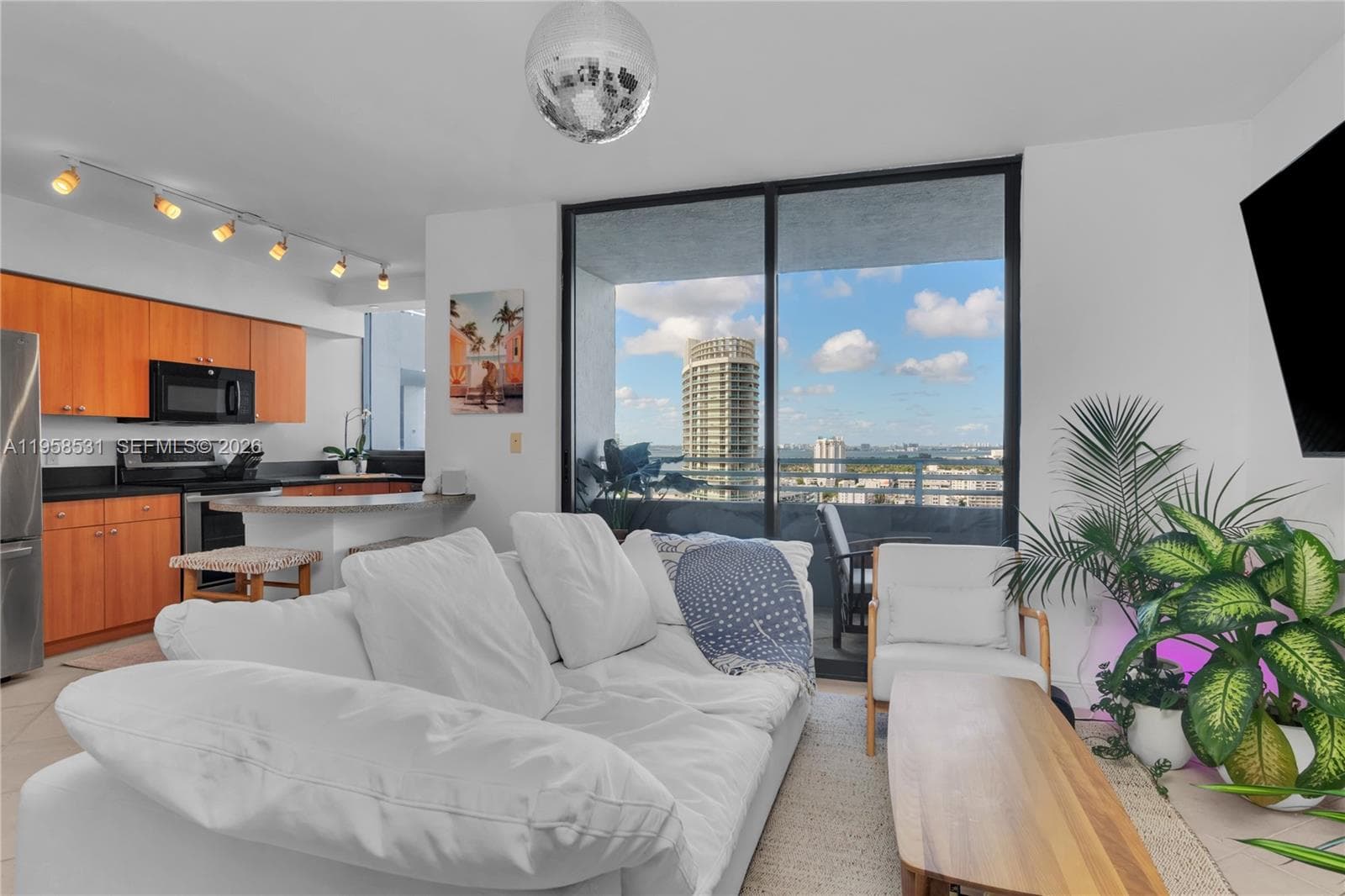 THE WAVERLY AT SOUTH BEAC · #2409 in Miami Beach - Photo 5