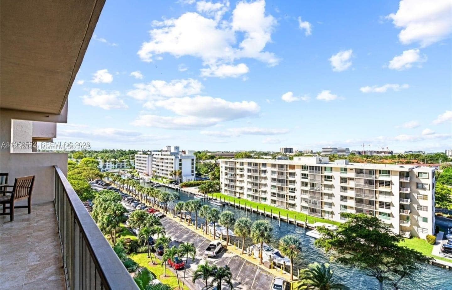 CRICKET CLUB CONDO · #811 in Miami - Photo 16