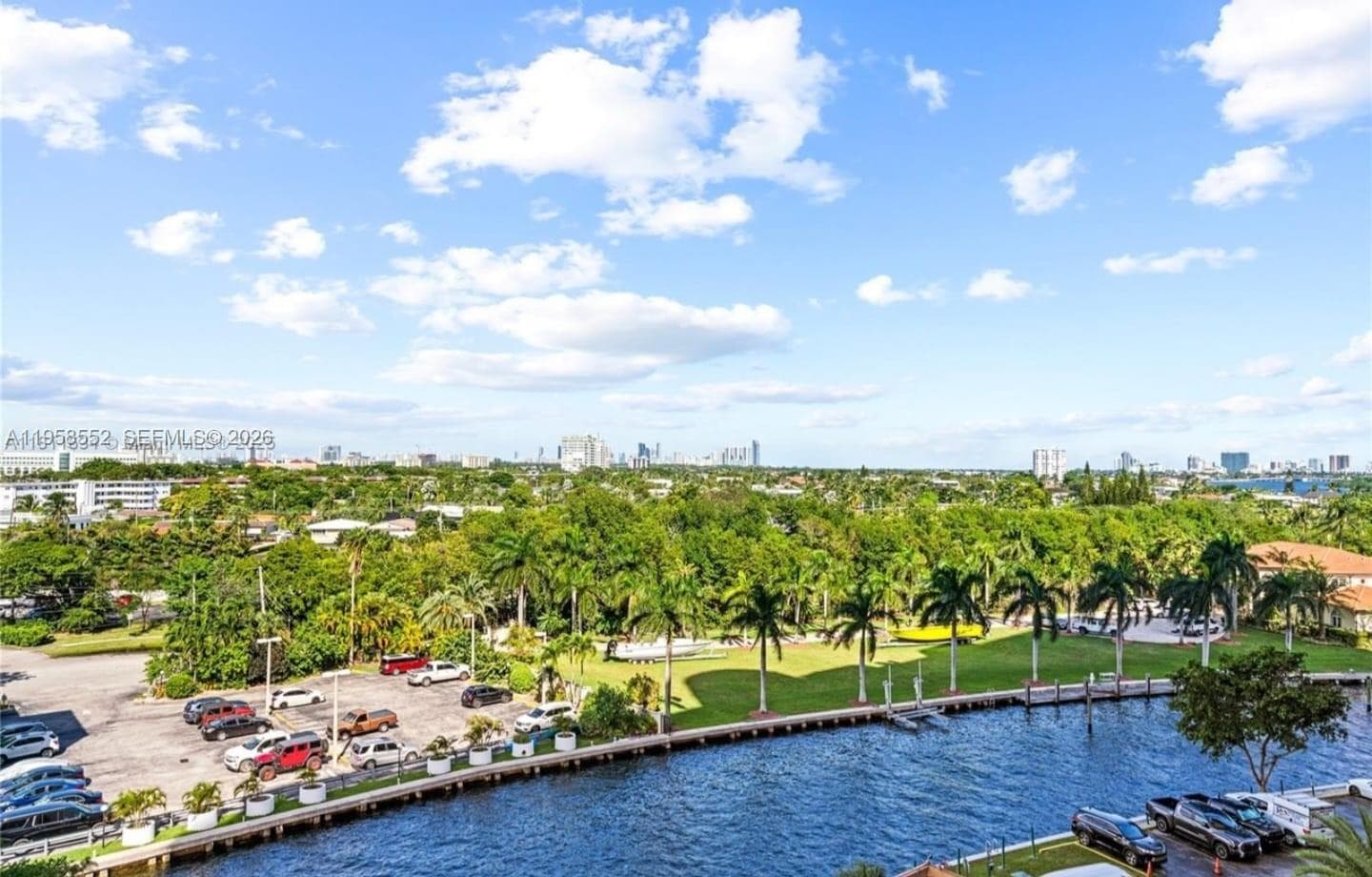CRICKET CLUB CONDO · #811 in Miami - Photo 26