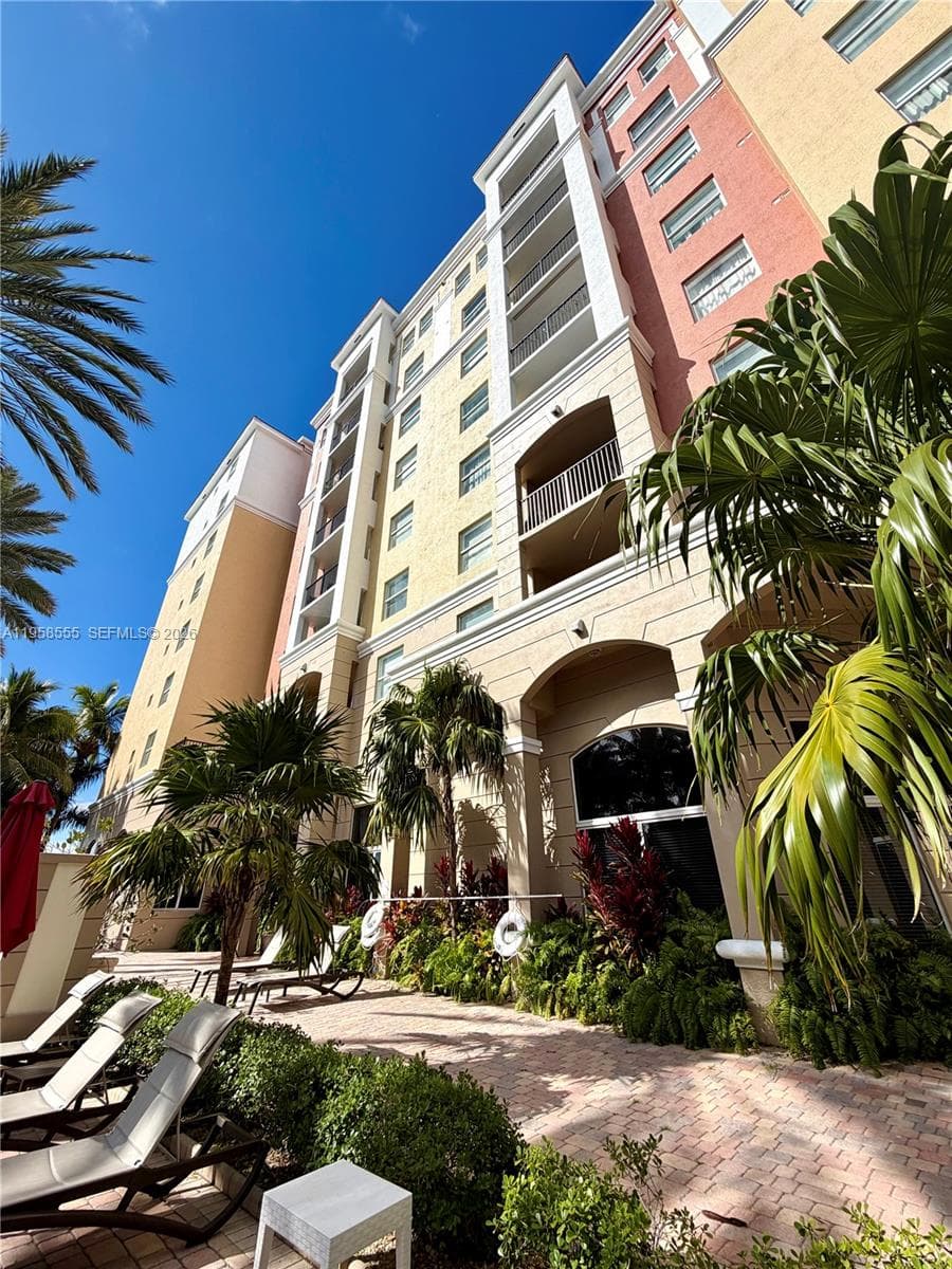 Porto Bellagio · #2419 in Sunny Isles Beach - Photo 2