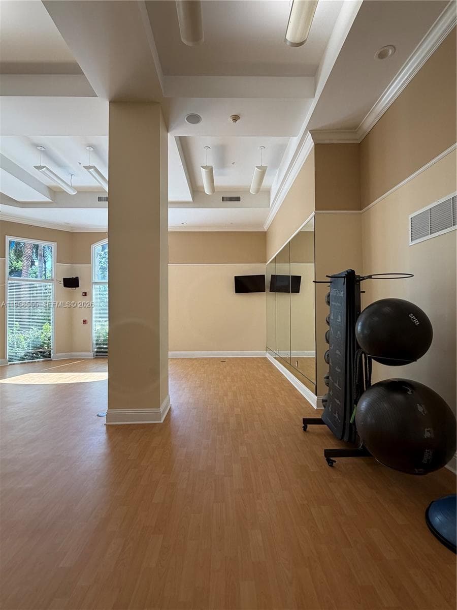 Porto Bellagio · #2419 in Sunny Isles Beach - Photo 24