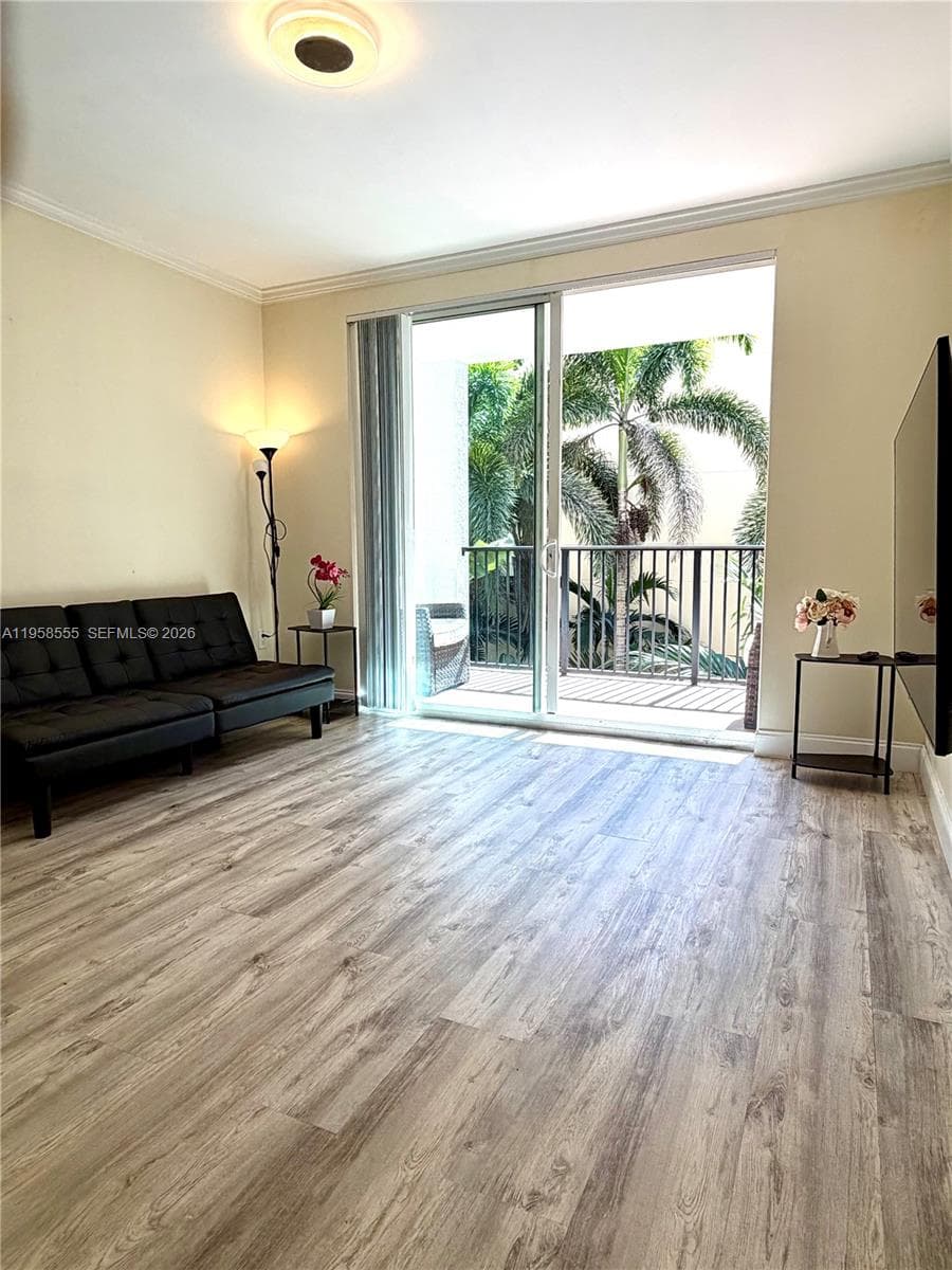 Porto Bellagio · #2419 in Sunny Isles Beach - Photo 4