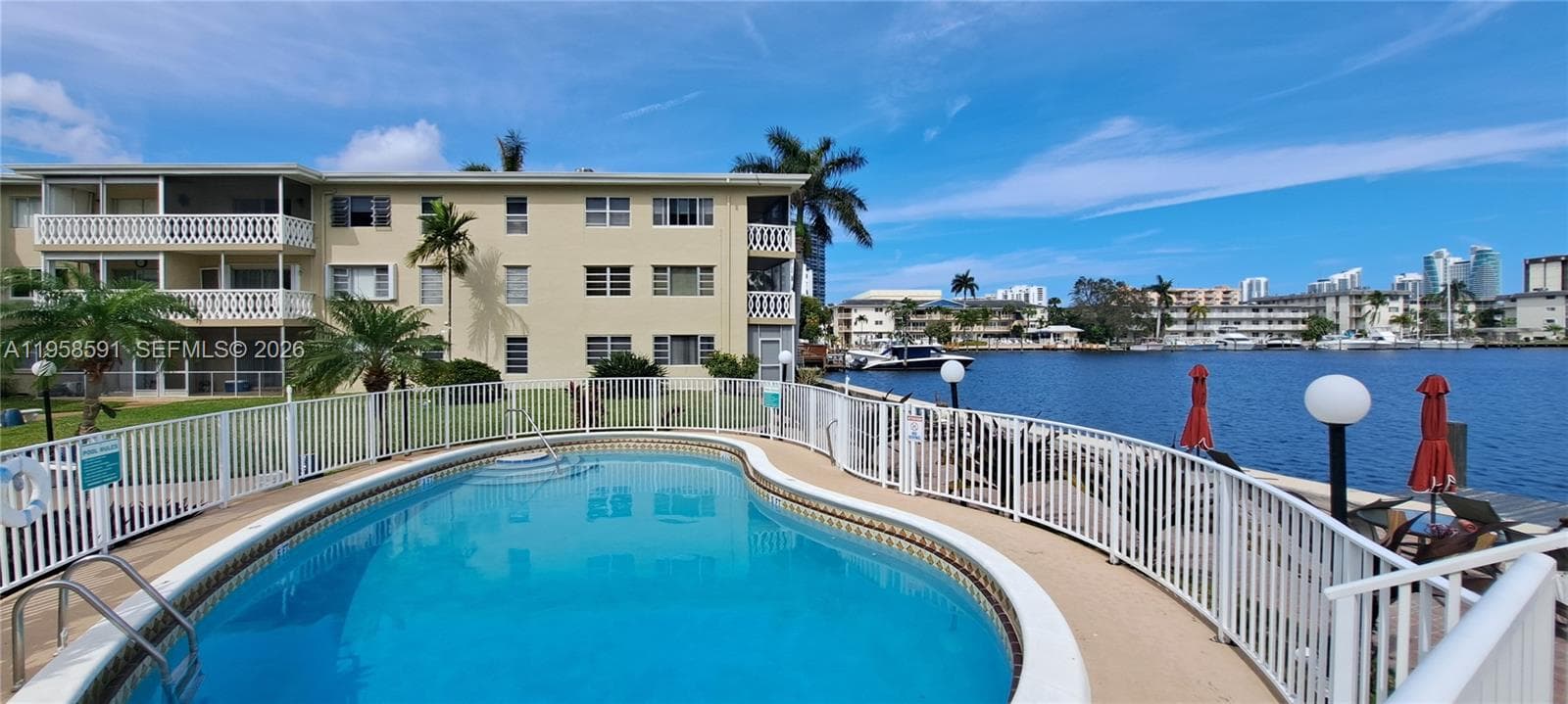 crystal cove · #2B in Hallandale Beach - Photo 27