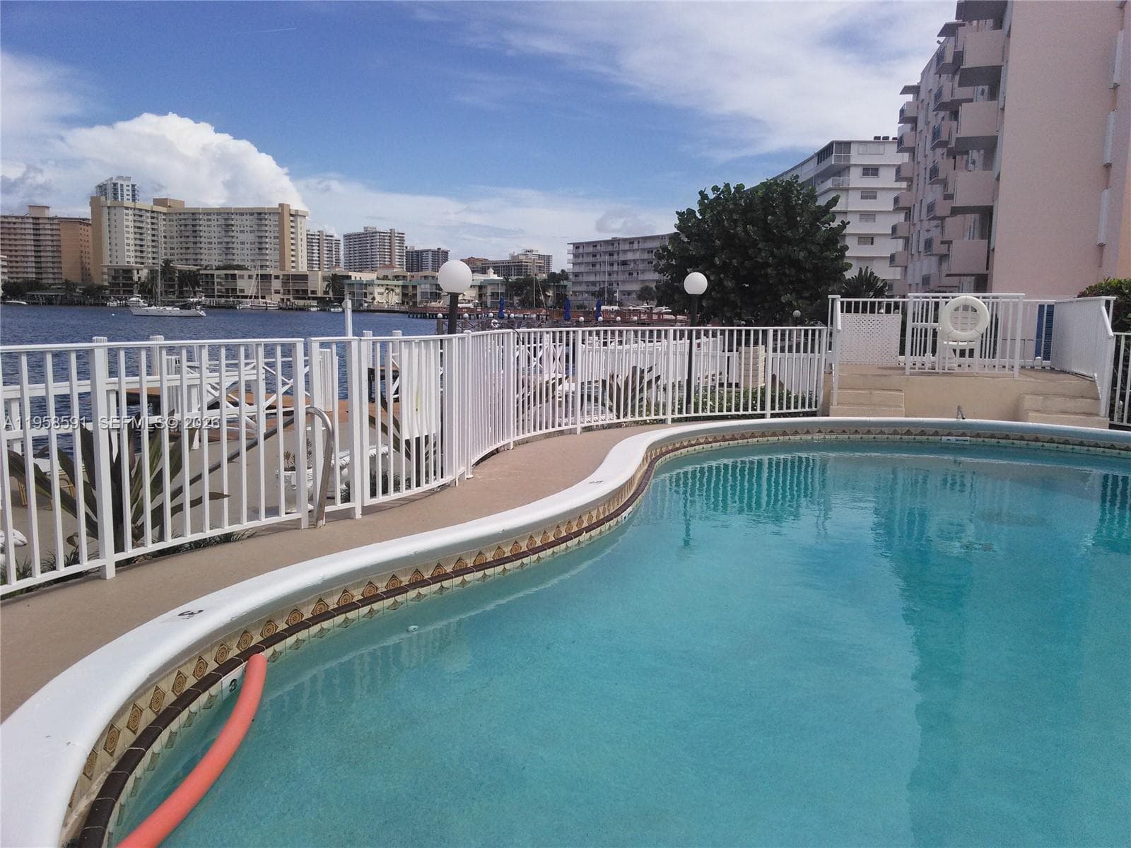 crystal cove · #2B in Hallandale Beach - Photo 32