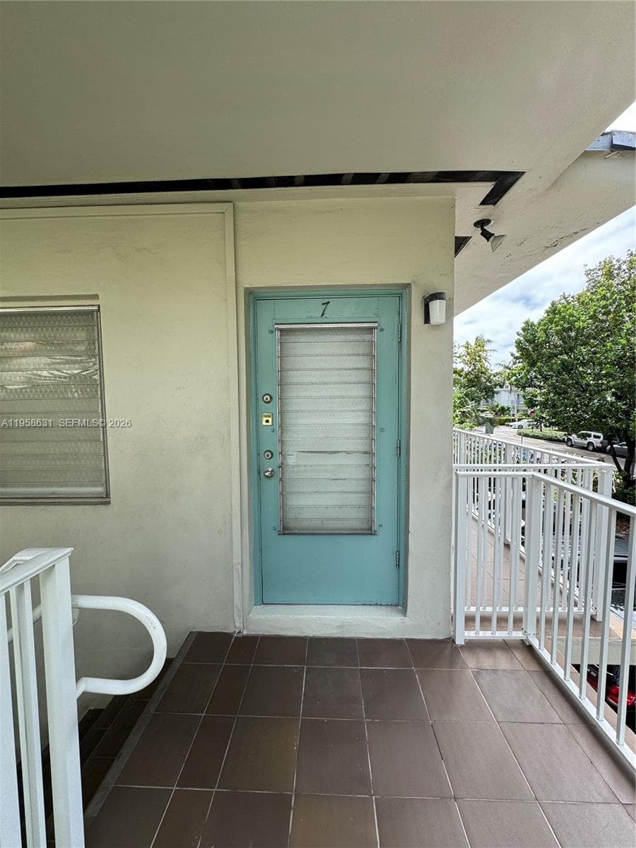 921 MERIDIAN AVE APTS CON · #7 in Miami Beach - Photo 2