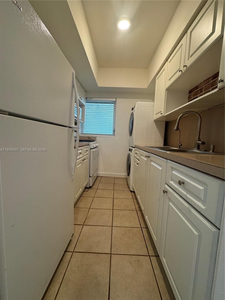 921 MERIDIAN AVE APTS CON · #7 in Miami Beach - Photo 17