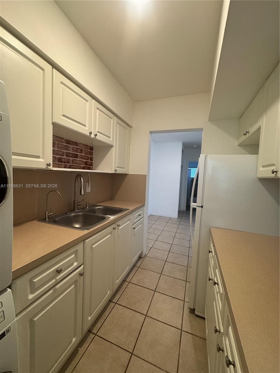 921 MERIDIAN AVE APTS CON · #7 in Miami Beach - Photo 22