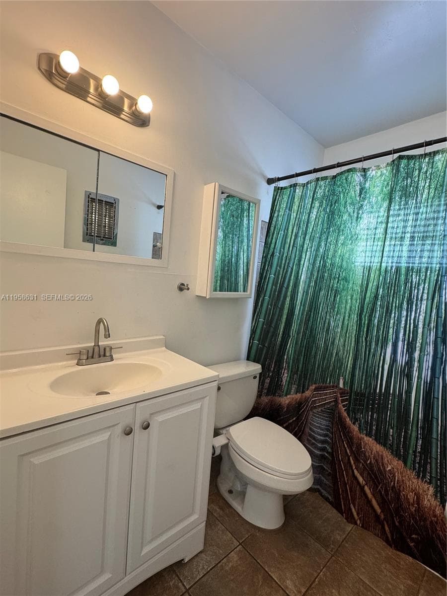 921 MERIDIAN AVE APTS CON · #7 in Miami Beach - Photo 11