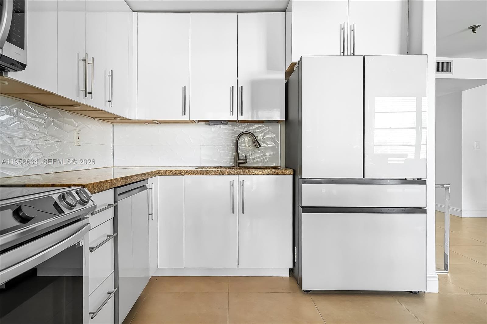 CEDAR GLENN CONDO APTS · #111E in Miami - Photo 2