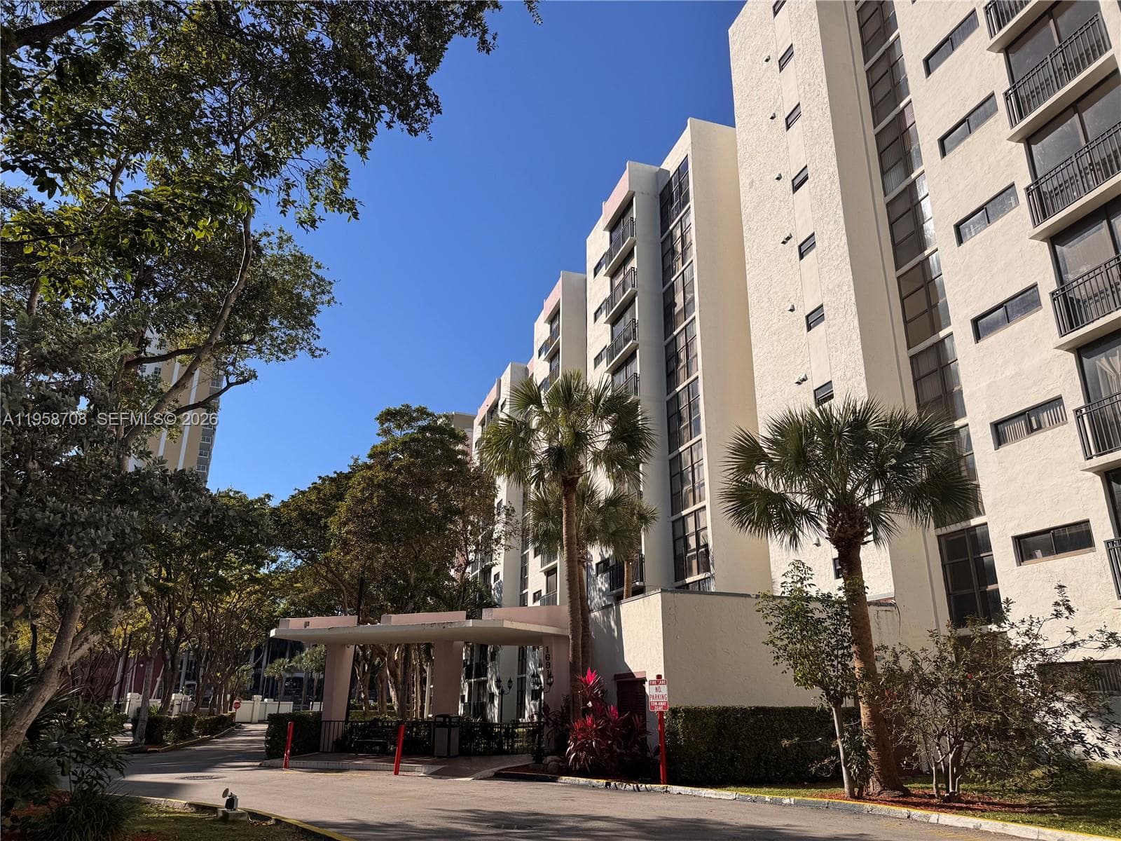 PLAZA OF AMERICAS CONDO P · #117 in Sunny Isles Beach - Photo 2