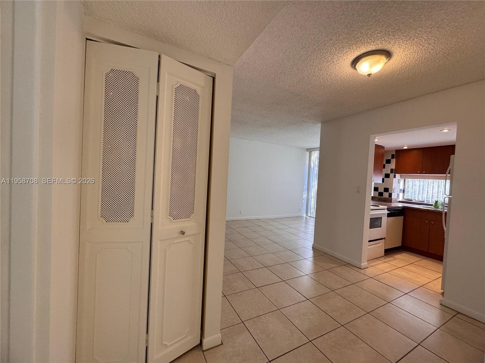 PLAZA OF AMERICAS CONDO P · #117 in Sunny Isles Beach - Photo 21
