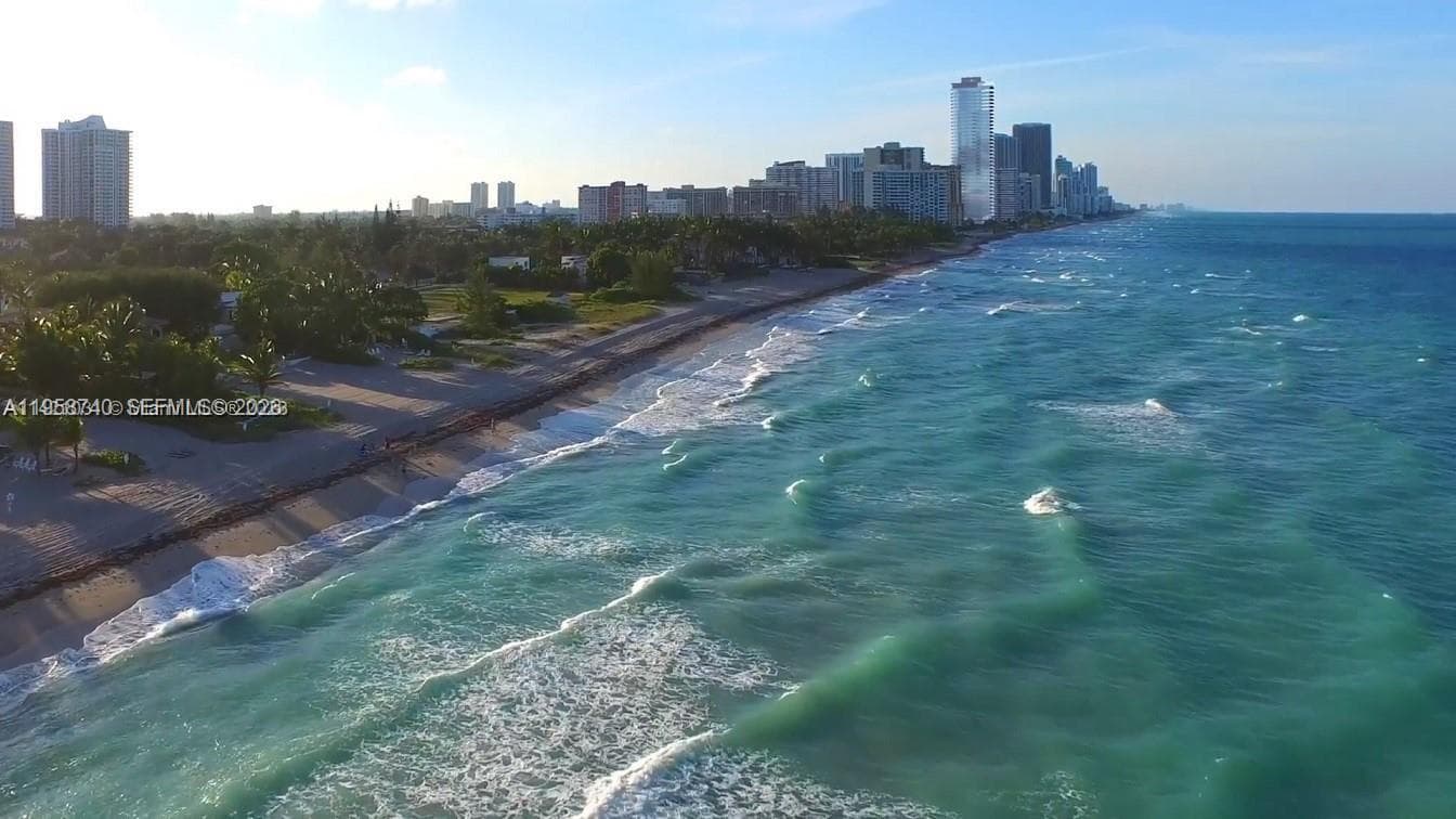 PARKER DORADO CONDO · #1602 in Hallandale Beach - Photo 6