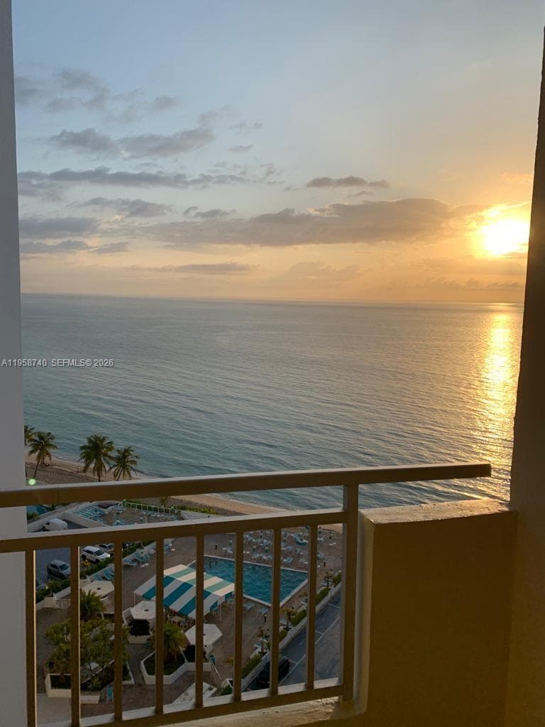 PARKER DORADO CONDO · #1602 in Hallandale Beach - Photo 8