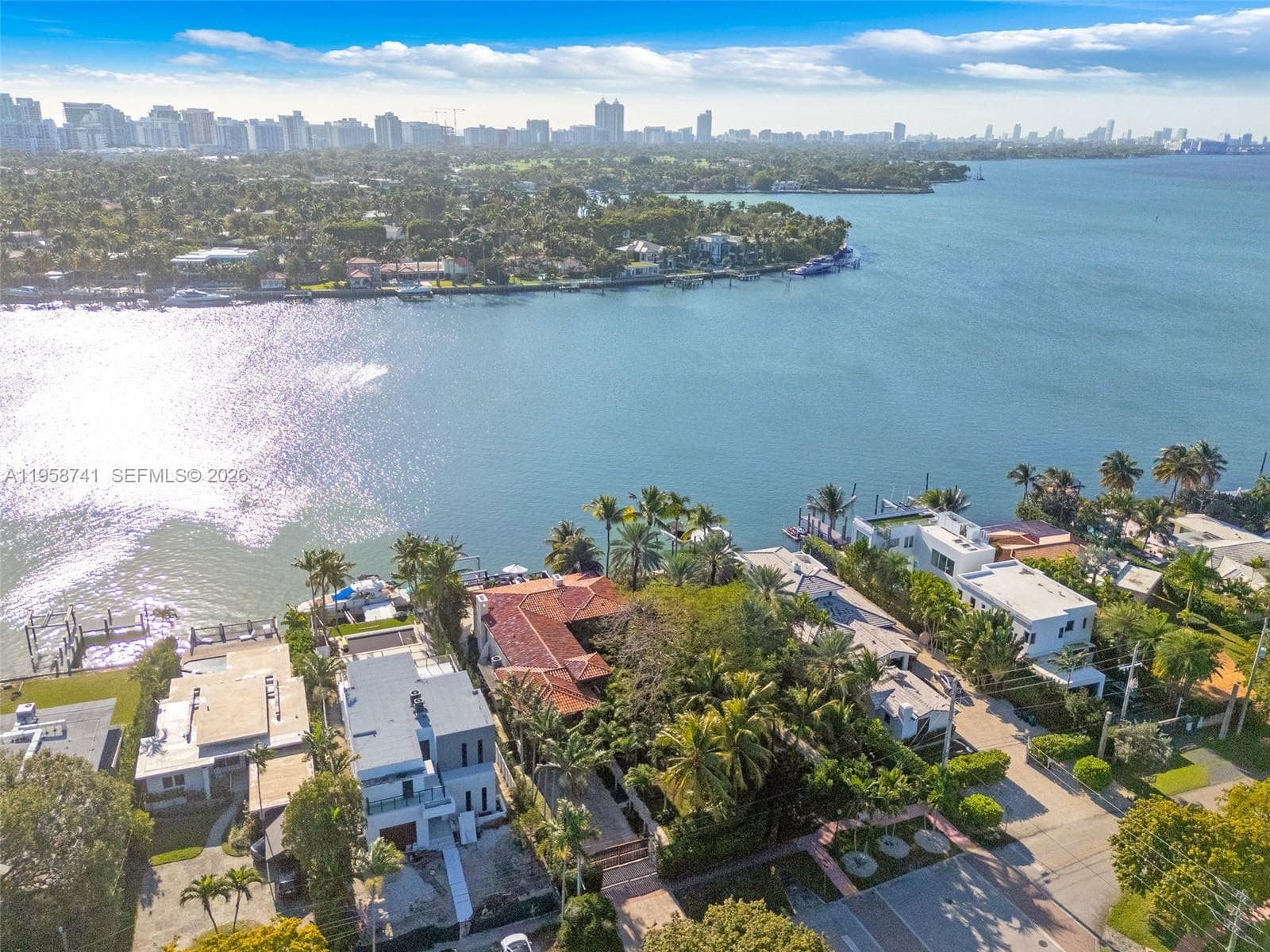 1398 Bay Dr photo 34
