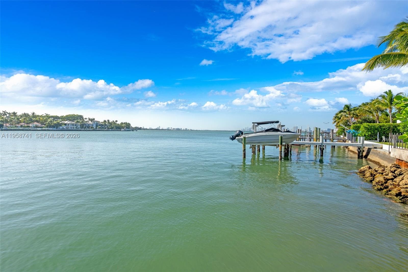 1398 Bay Dr photo 33