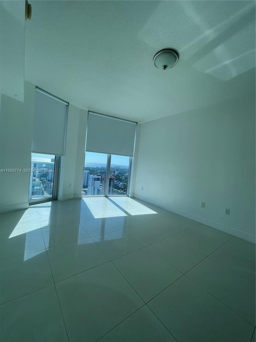 Latitude on the River · #3810 in Miami - Photo 23