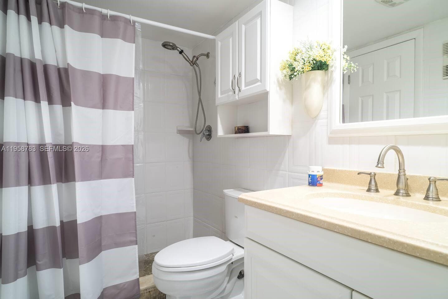 THE ISLES CONDO · #105 in Sunny Isles Beach - Photo 18