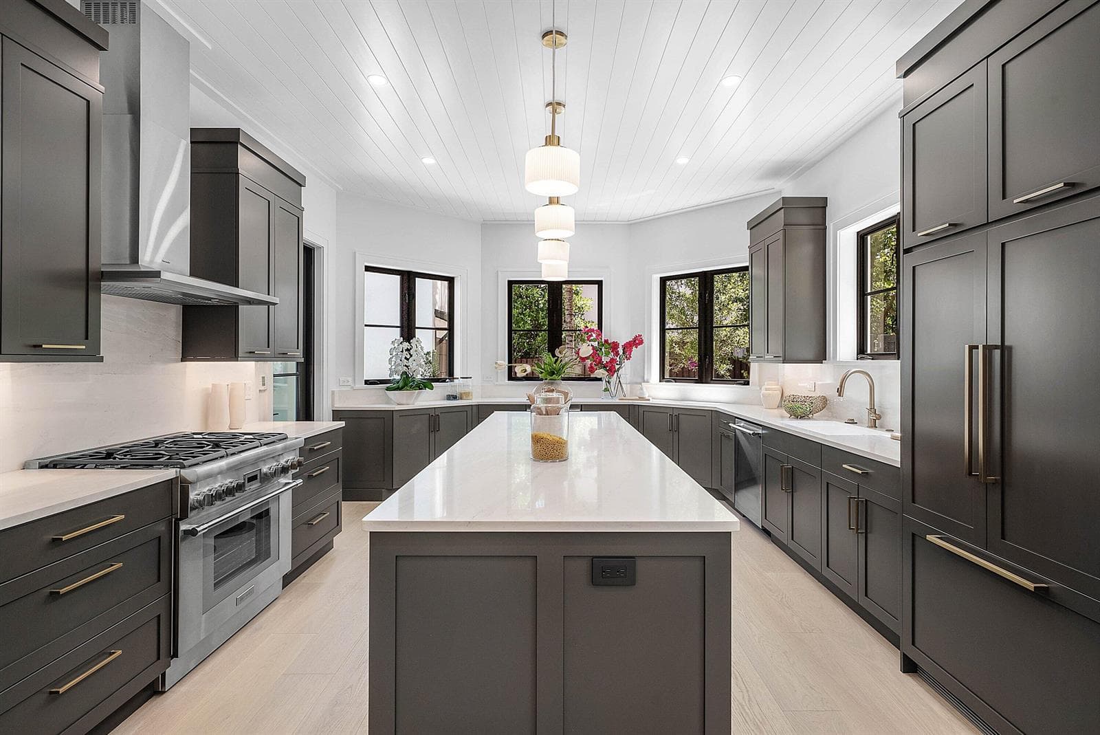 022-230PershingWay-WestPalmBeach-FL-3340