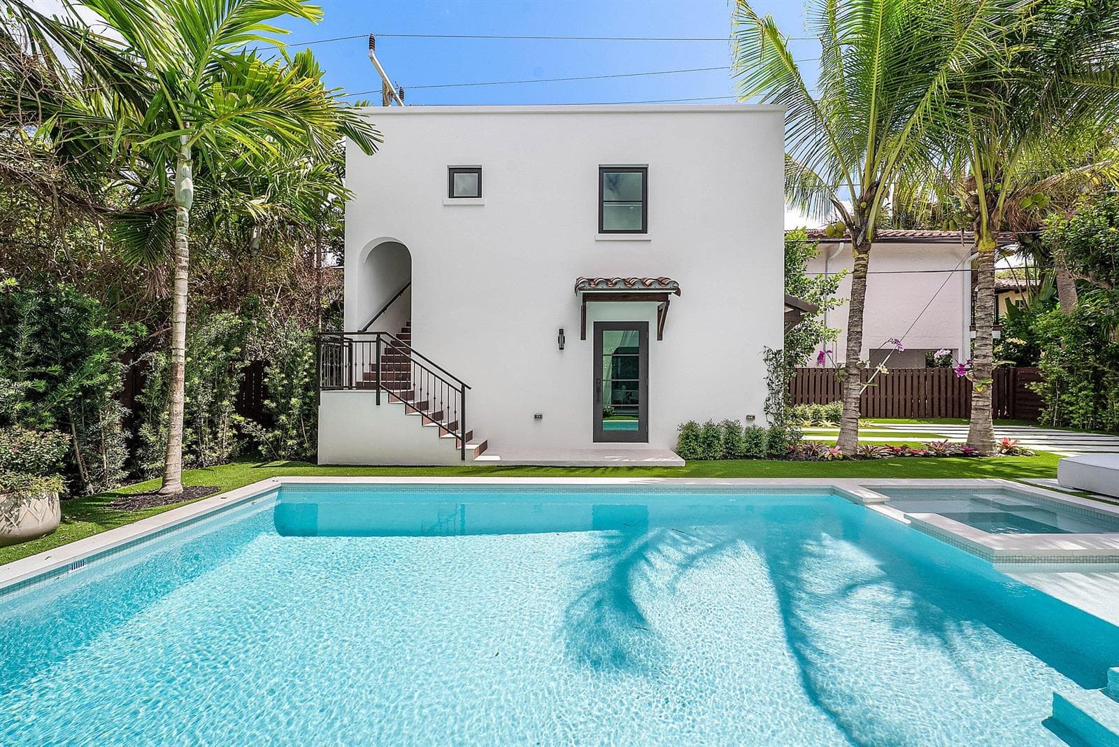 053-230PershingWay-WestPalmBeach-FL-3340