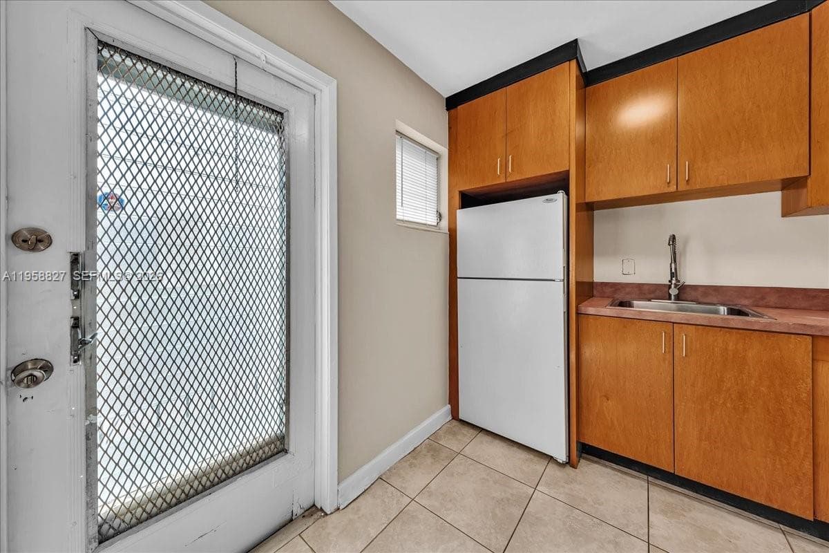 JEFFERSON APTS CO-OP · #9 in Hollywood - Photo 9