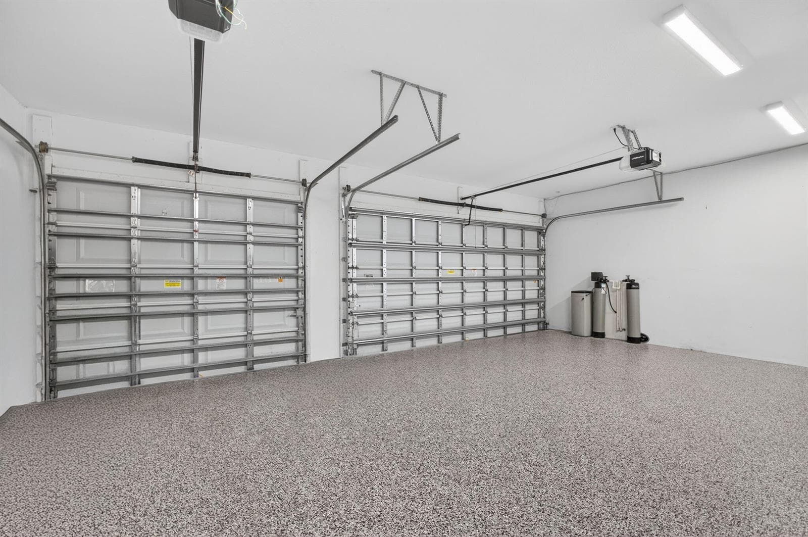 3 Car Garage