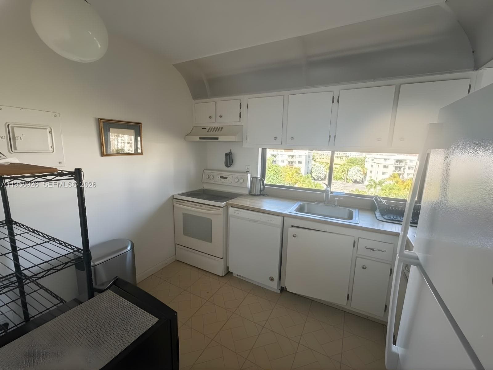PLAZA OF AMERICAS CONDO P · #706 in Sunny Isles Beach - Photo 6