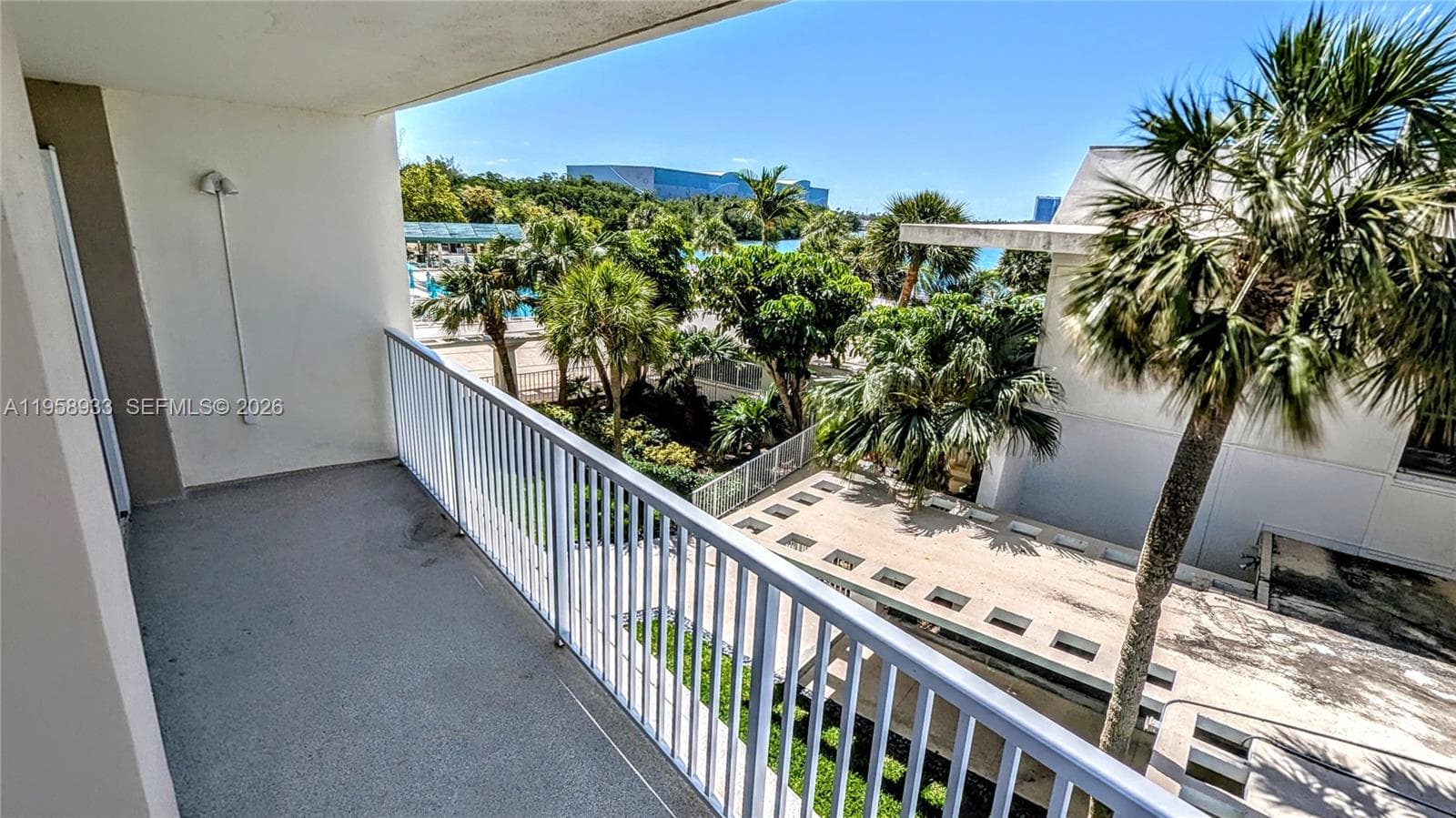Arlen House 300 · #206 in Sunny Isles Beach - Photo 21