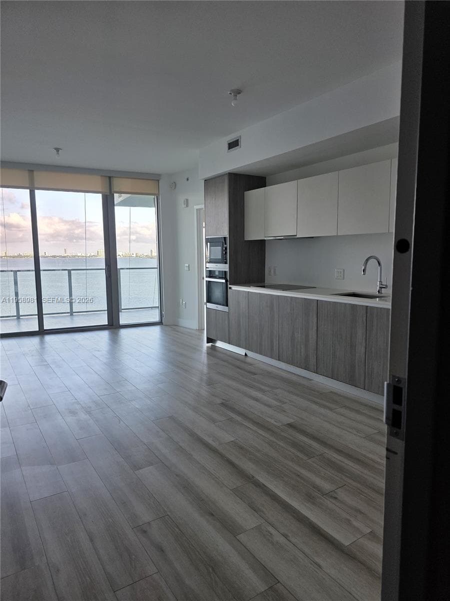 Biscayne Beach · #906 in Miami - Photo 4