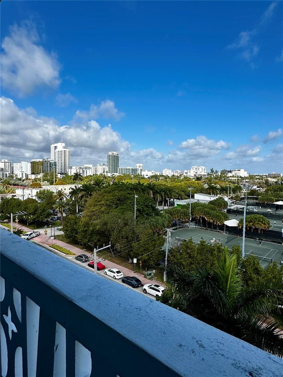 ADMIRAL TOWERS CONDO · #811 in Miami Beach - Photo 11