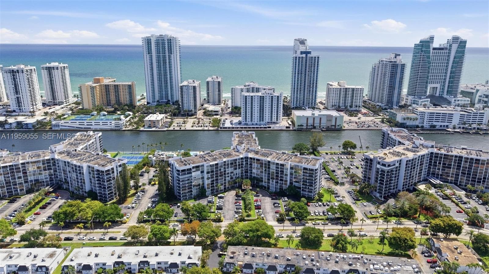 OCEANVIEW PARK CONDO · #506 in Hallandale Beach - Photo 2
