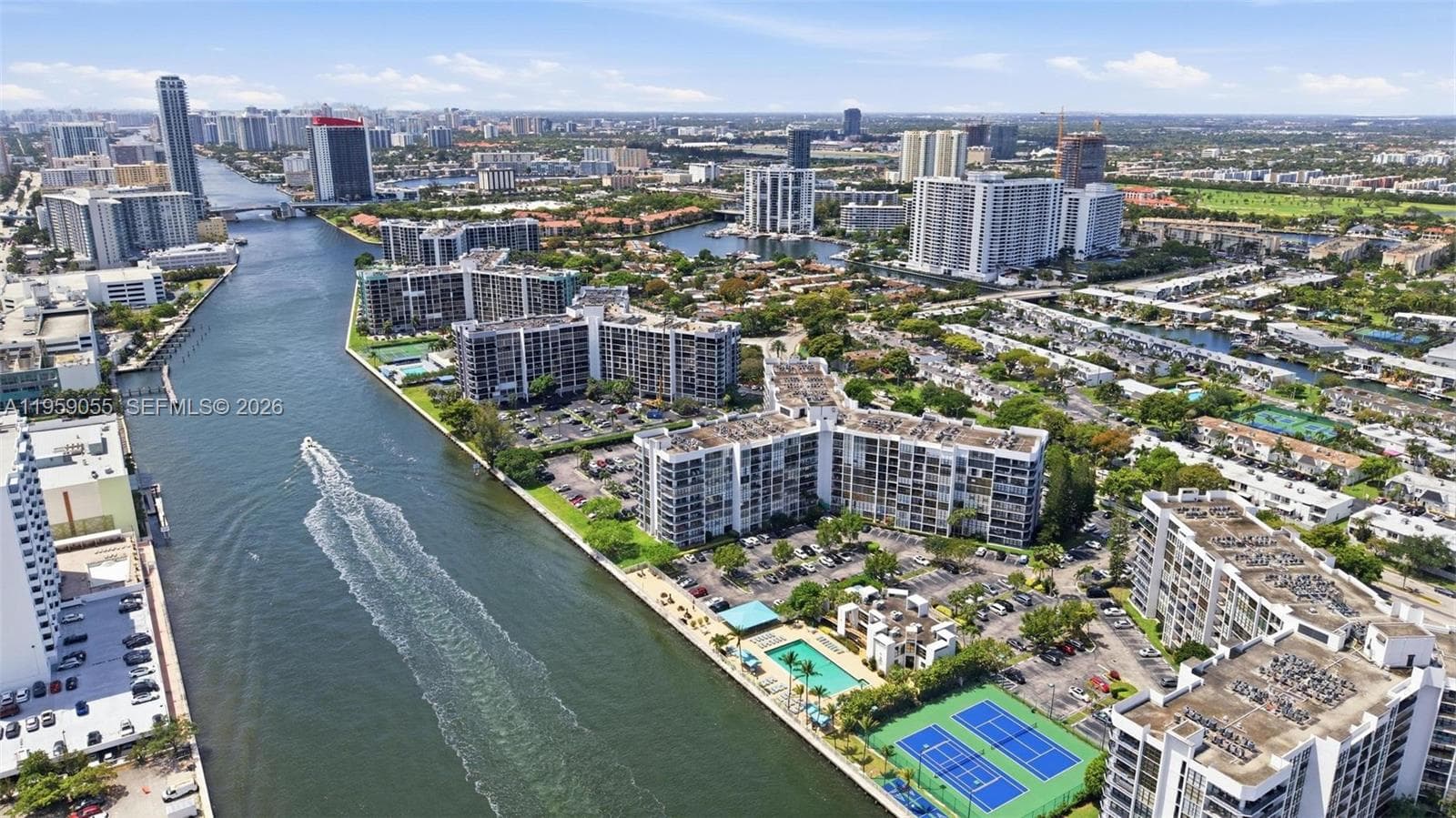 OCEANVIEW PARK CONDO · #506 in Hallandale Beach - Photo 1