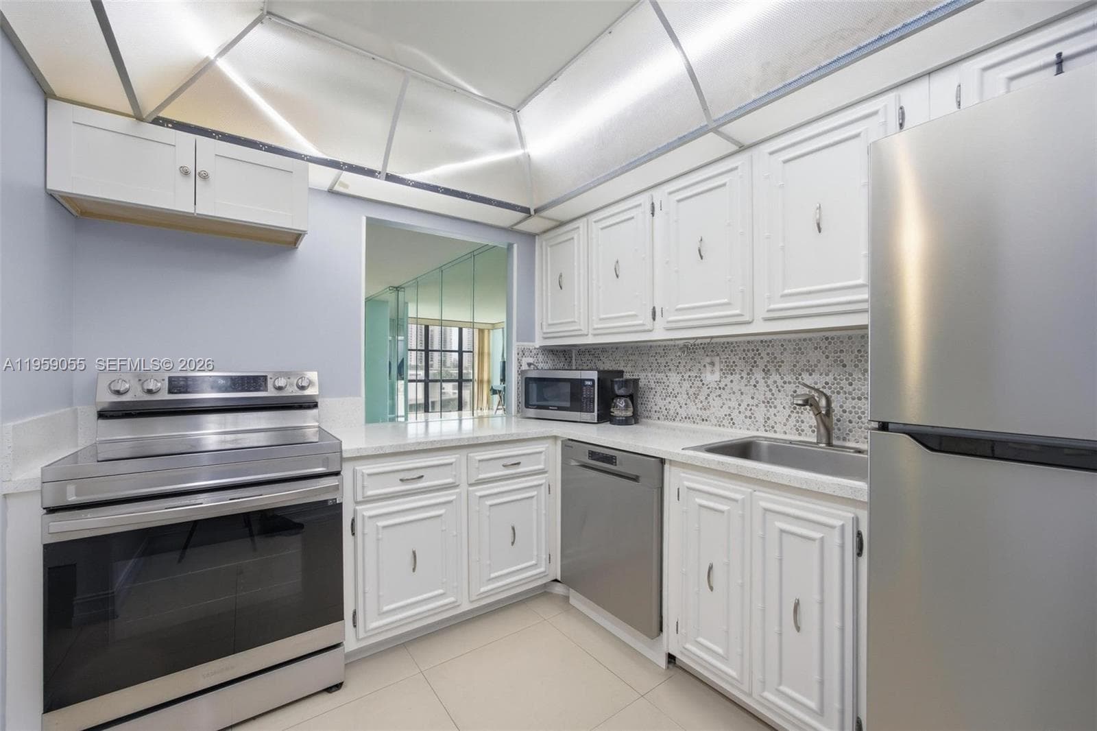 OCEANVIEW PARK CONDO · #506 in Hallandale Beach - Photo 5