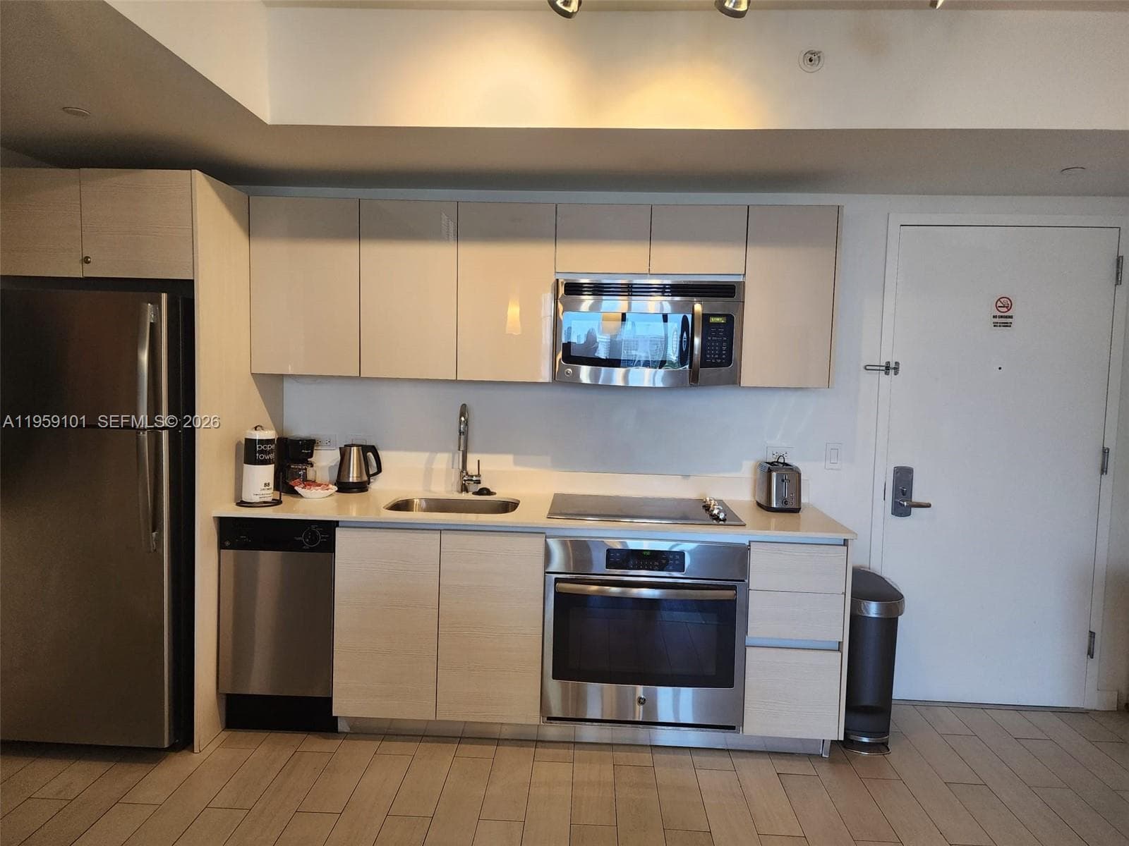 BEACHWALK CONDOMINIUM · #R805 in Hallandale Beach - Photo 9
