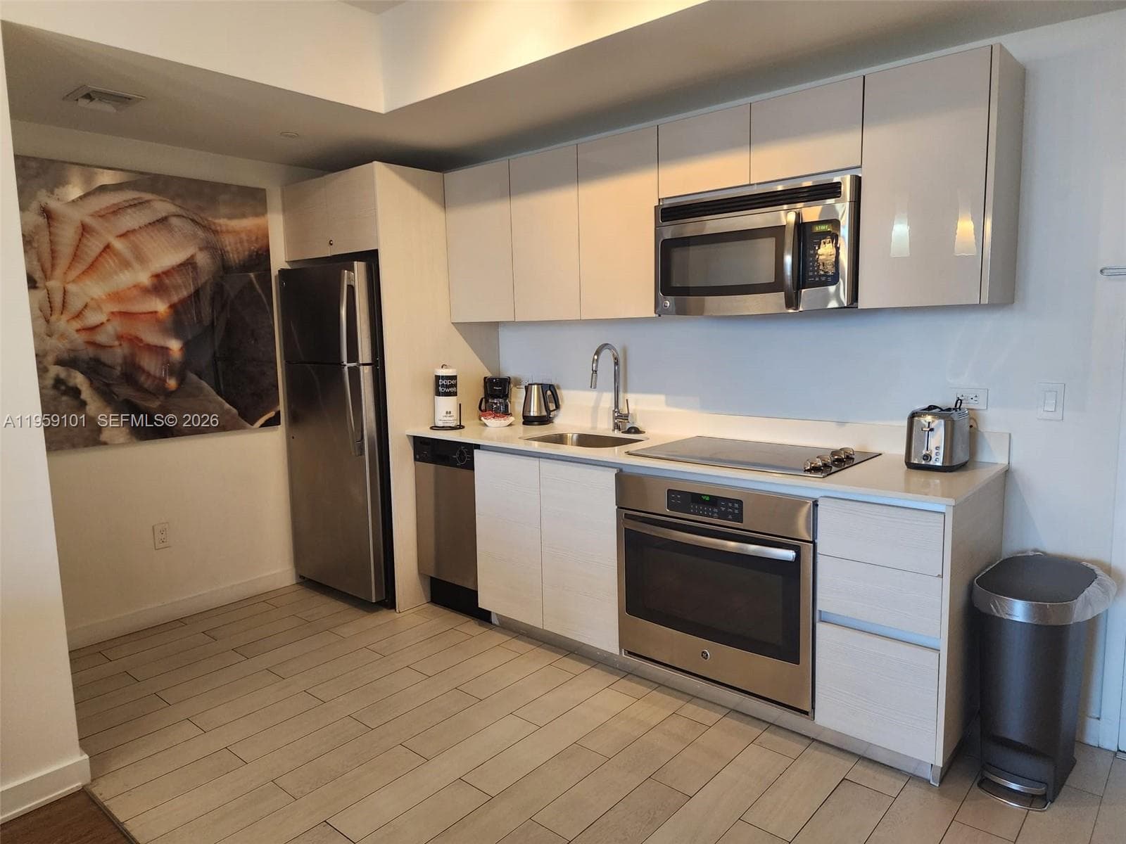 BEACHWALK CONDOMINIUM · #R805 in Hallandale Beach - Photo 10