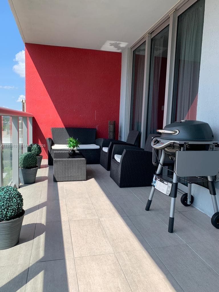 BEACHWALK CONDOMINIUM · #R805 in Hallandale Beach - Photo 31