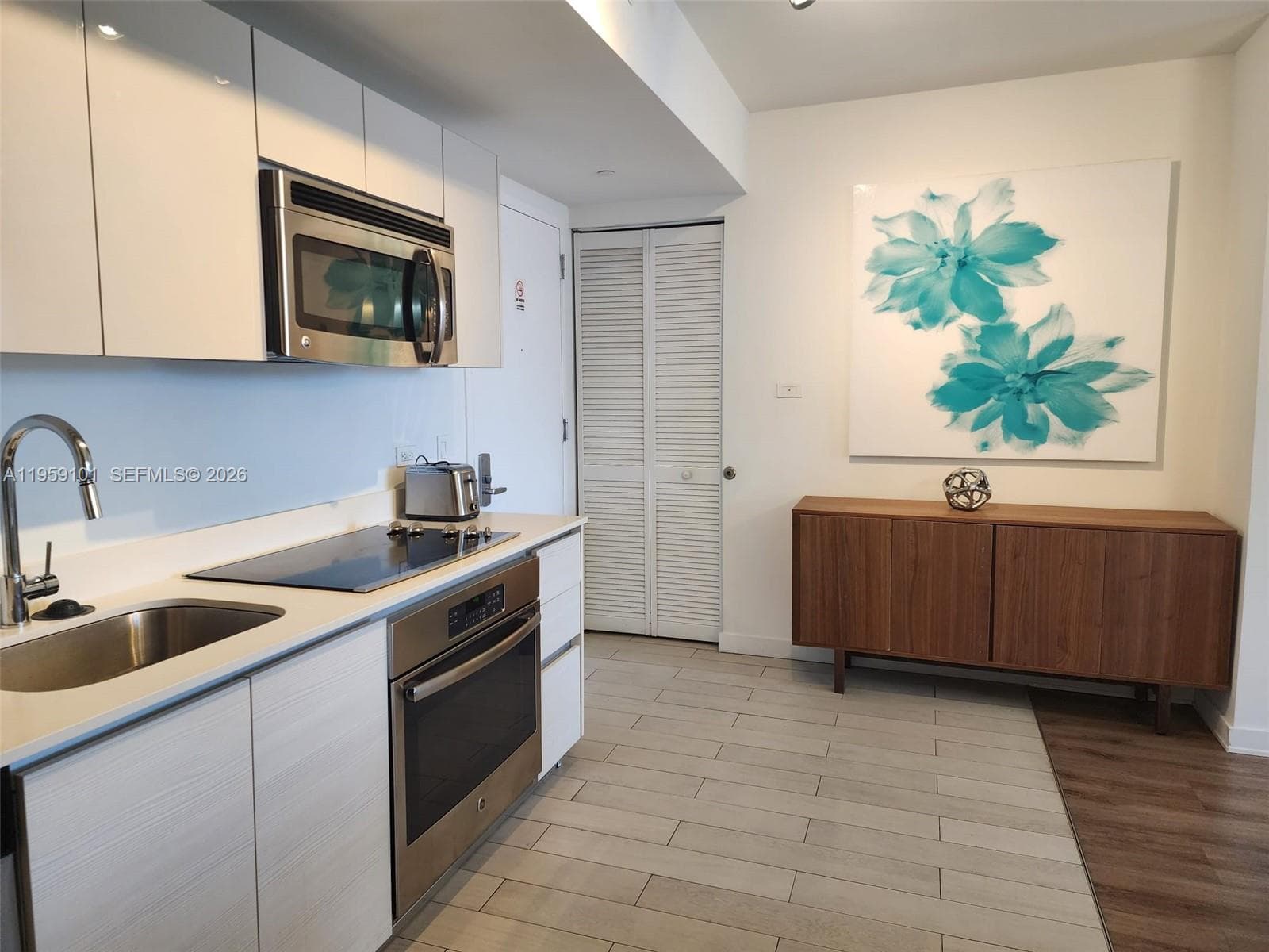 BEACHWALK CONDOMINIUM · #R805 in Hallandale Beach - Photo 8
