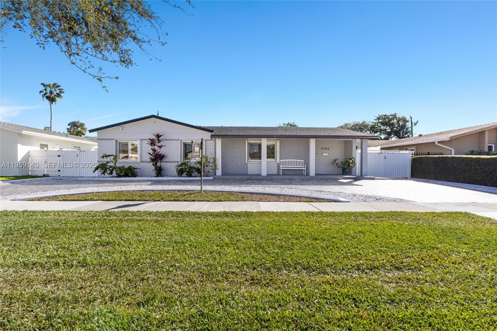 9390 SW 190th St photo 2