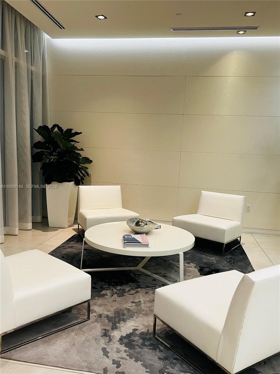 Baltus House · #1618 in Miami - Photo 37