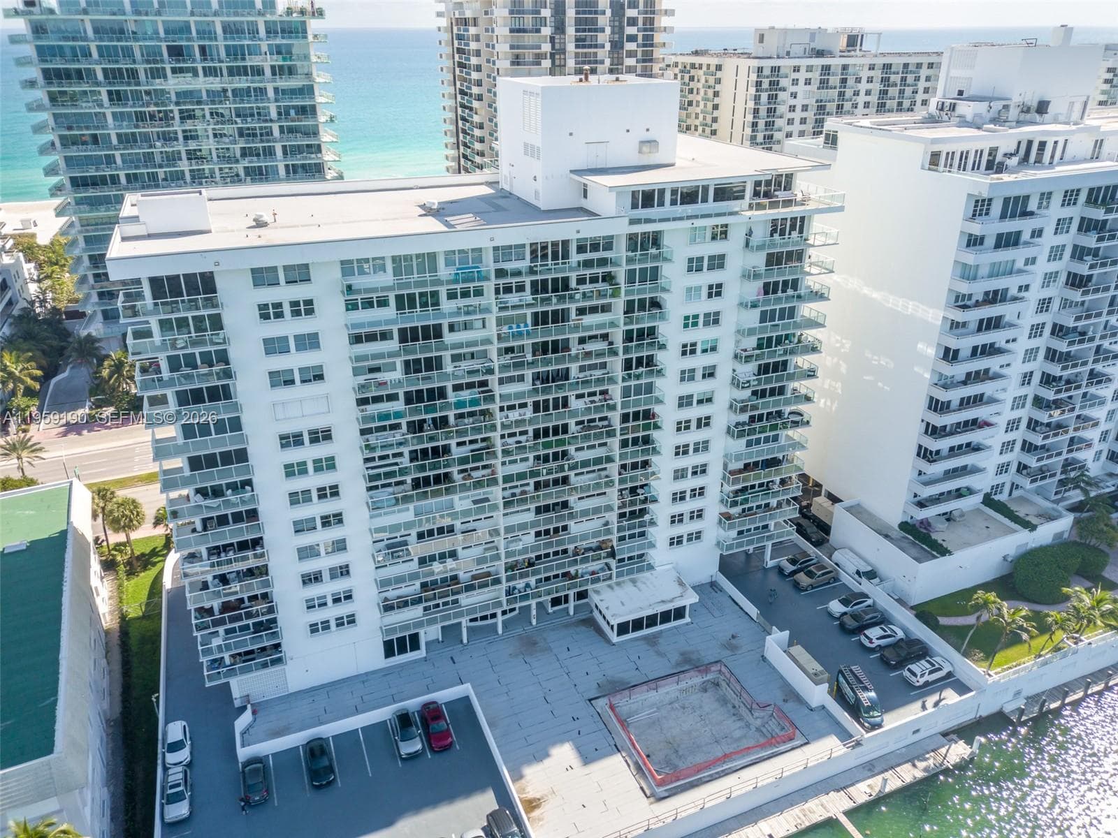ROYAL EMBASSY CONDO · #6J in Miami Beach - Photo 4