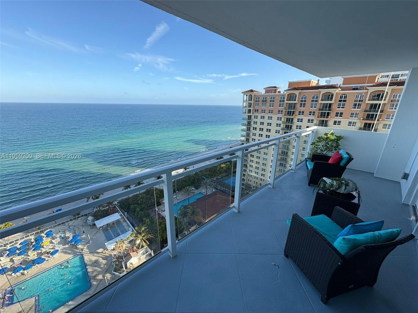 PARKER PLAZA CONDO ESTATES · #1812 in Hallandale Beach - Photo 2