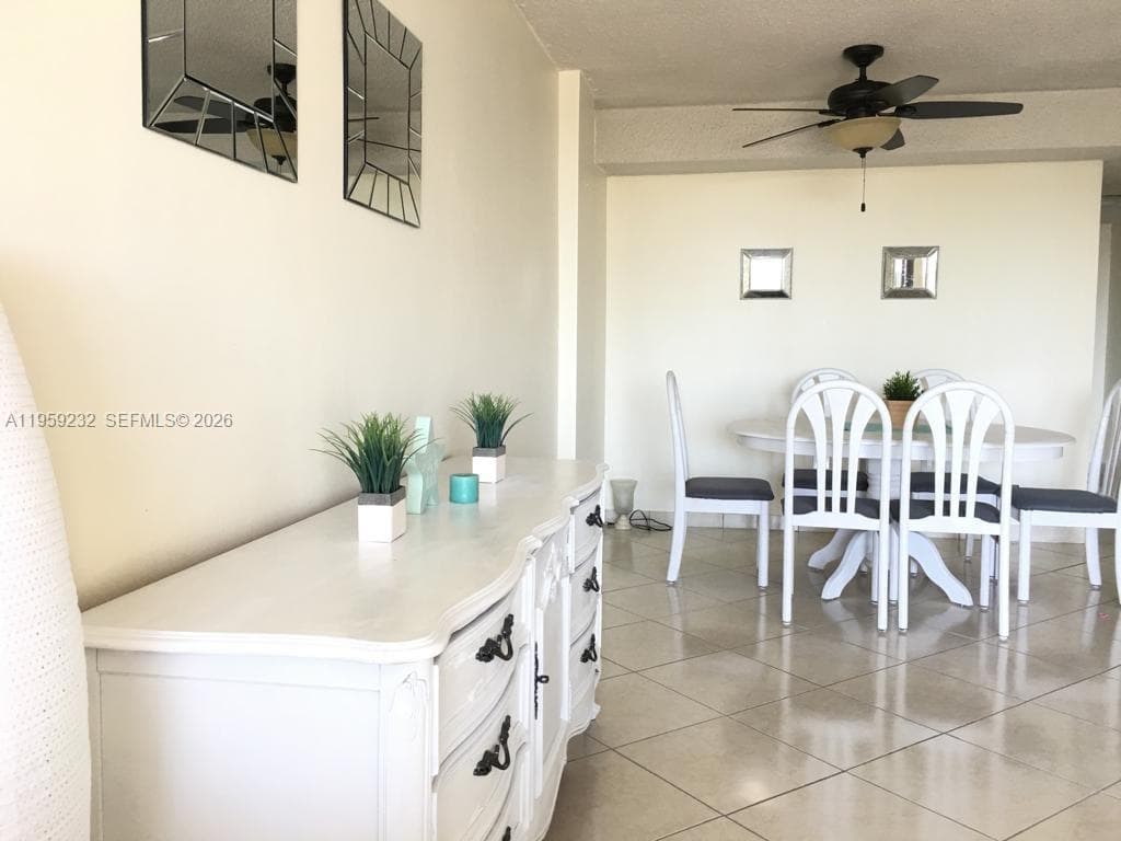 white house · #611 in North Miami Beach - Photo 14