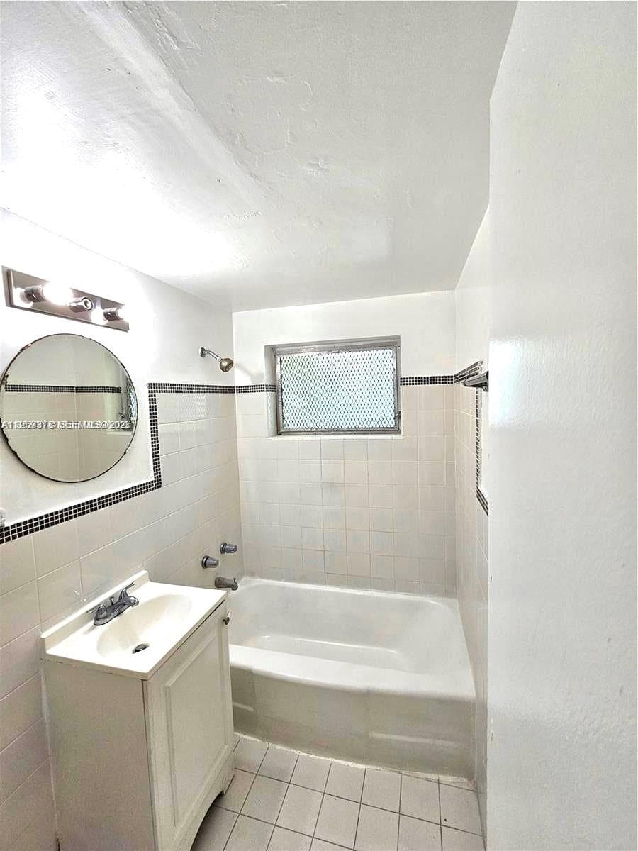 EL CHIOGGIOTTO CONDO · #3 in Miami Beach - Photo 7