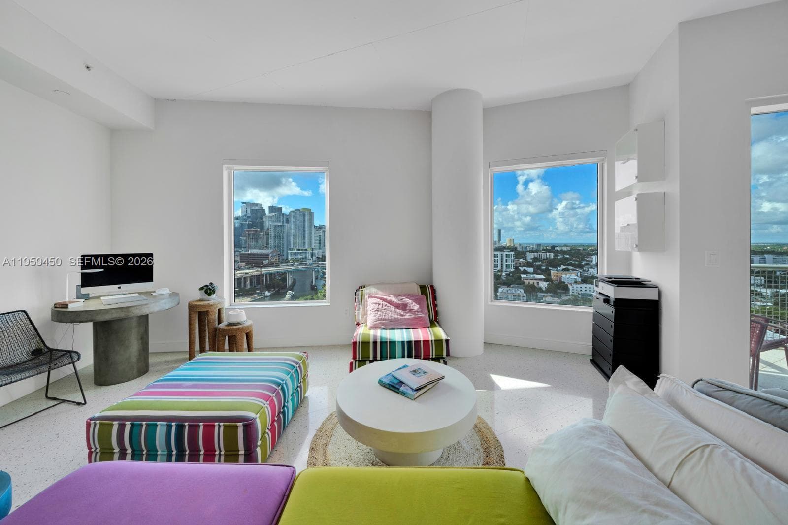 Living/Bedroom