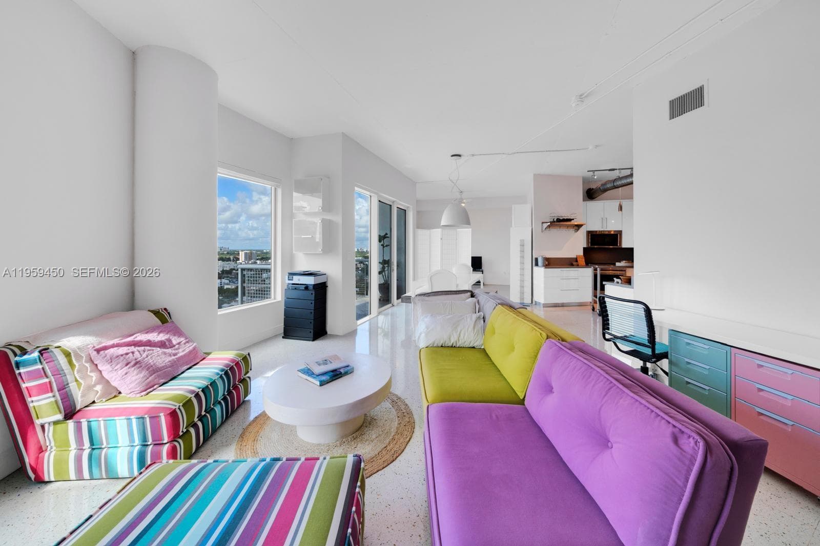 Living/Bedroom